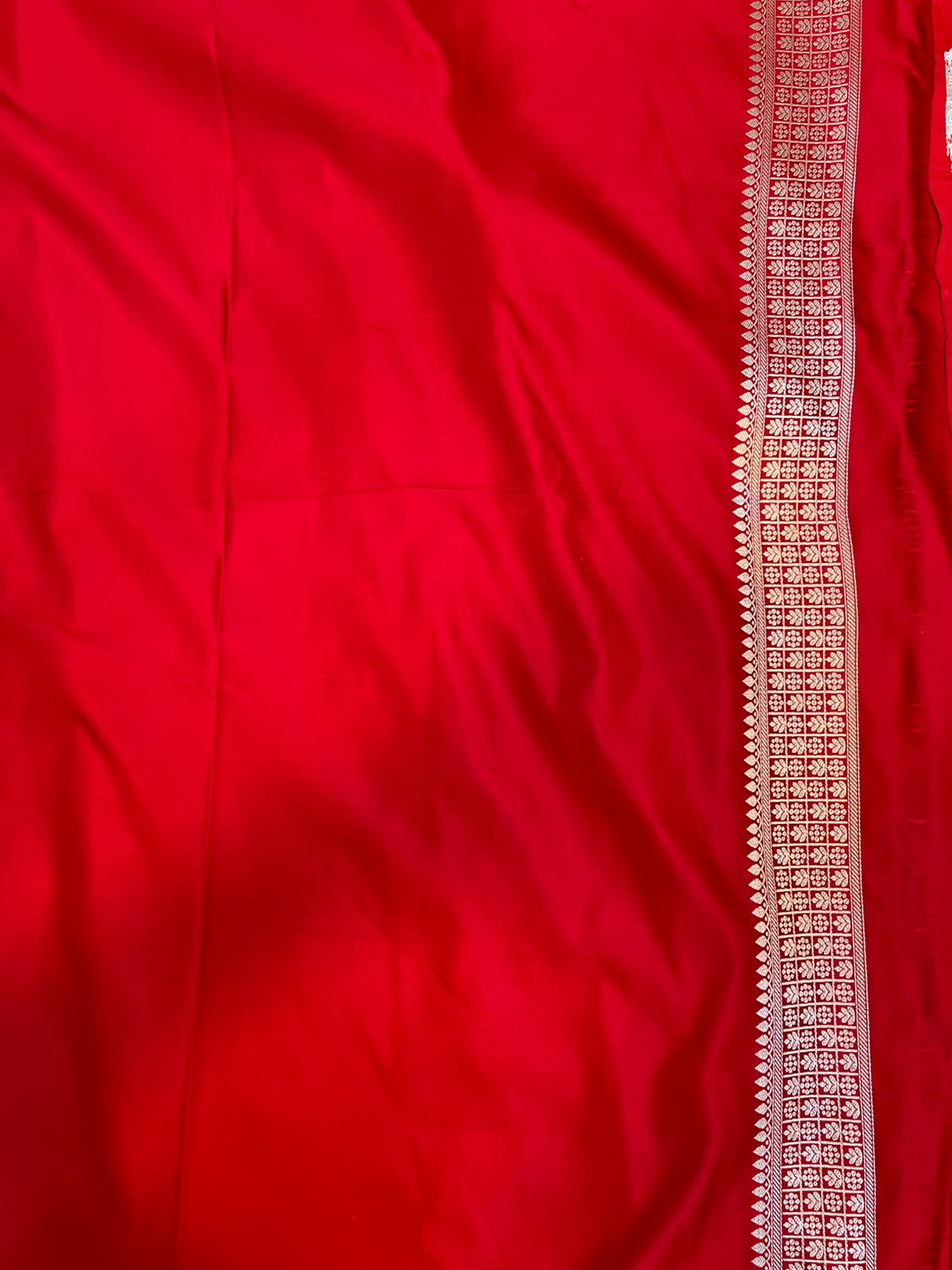 Sindoori Red Mashru Silk Saree featuring Traditional Sonarupa Buta and Jaal Pallu