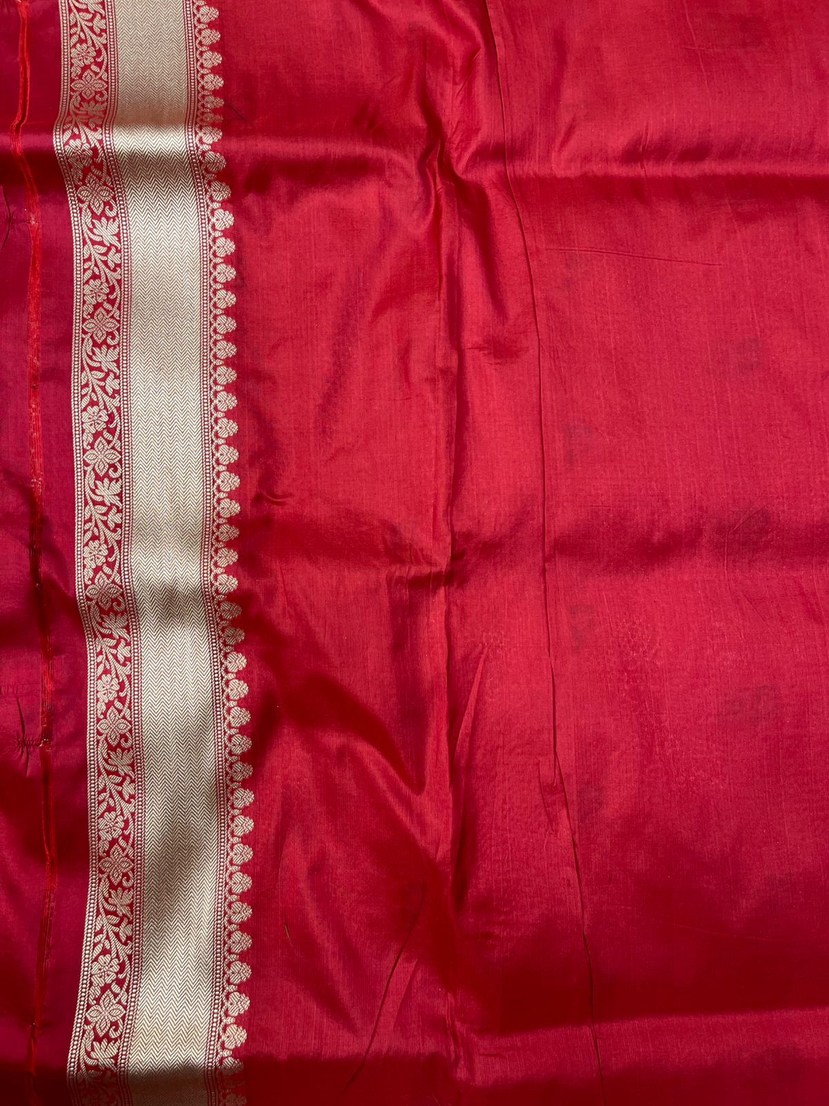 Crimson Red Pure Katan Silk Brocade Saree Featuring Traditional Paisleys and Meenakari Weave