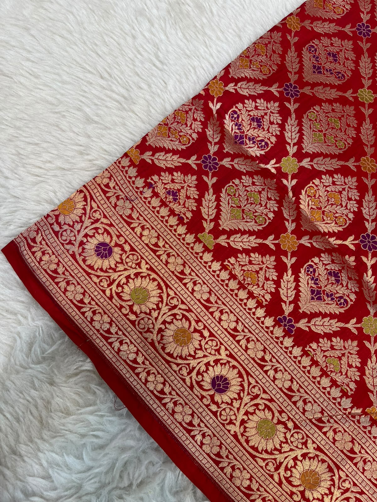Bridal Red Pure Katan Silk Banarasi Saree with Floral Lattice Jaal & Paisley Meenakari
