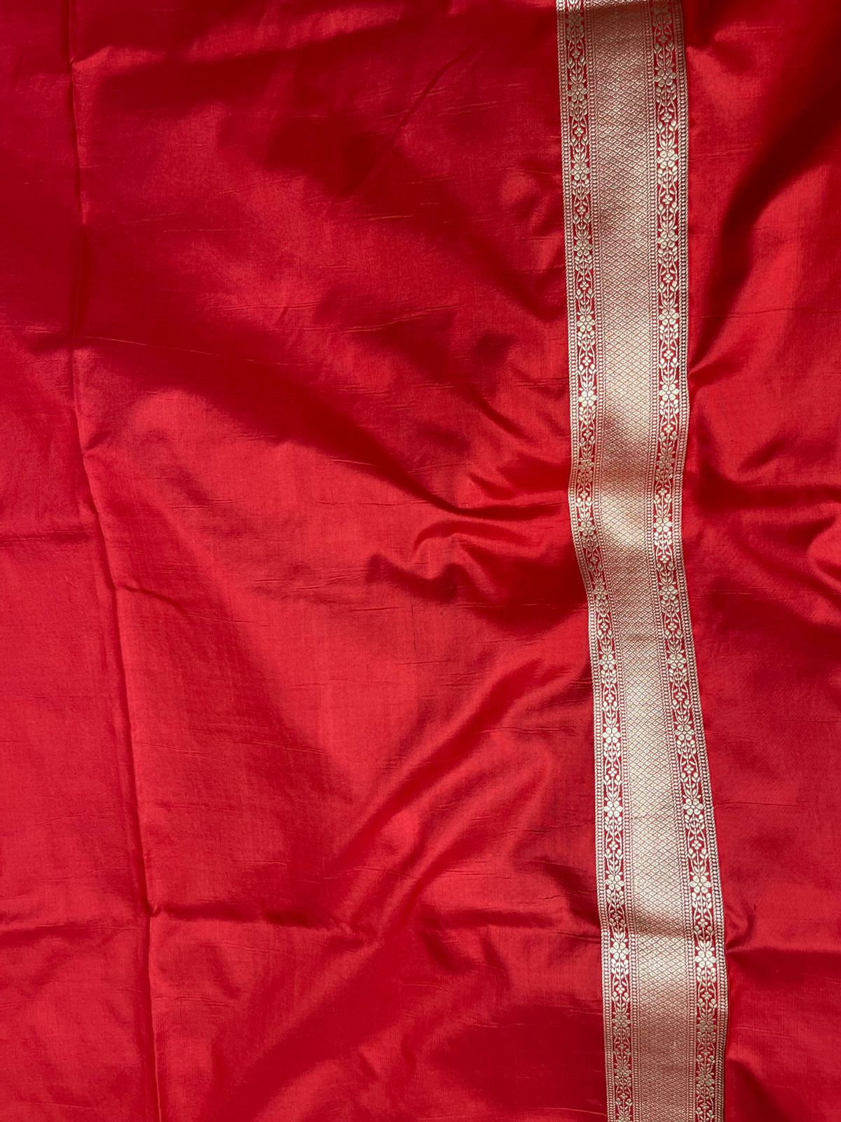Bridal Red Pure Katan Silk Chand Tara Banarasi Saree with Gold Zari Weave