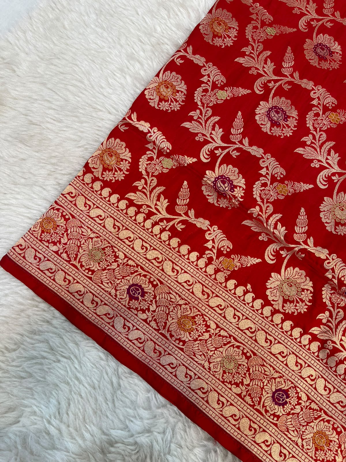 Scarlet Red Pure Katan Silk Banarasi Saree with Paisley Floral Boota & Meenakari