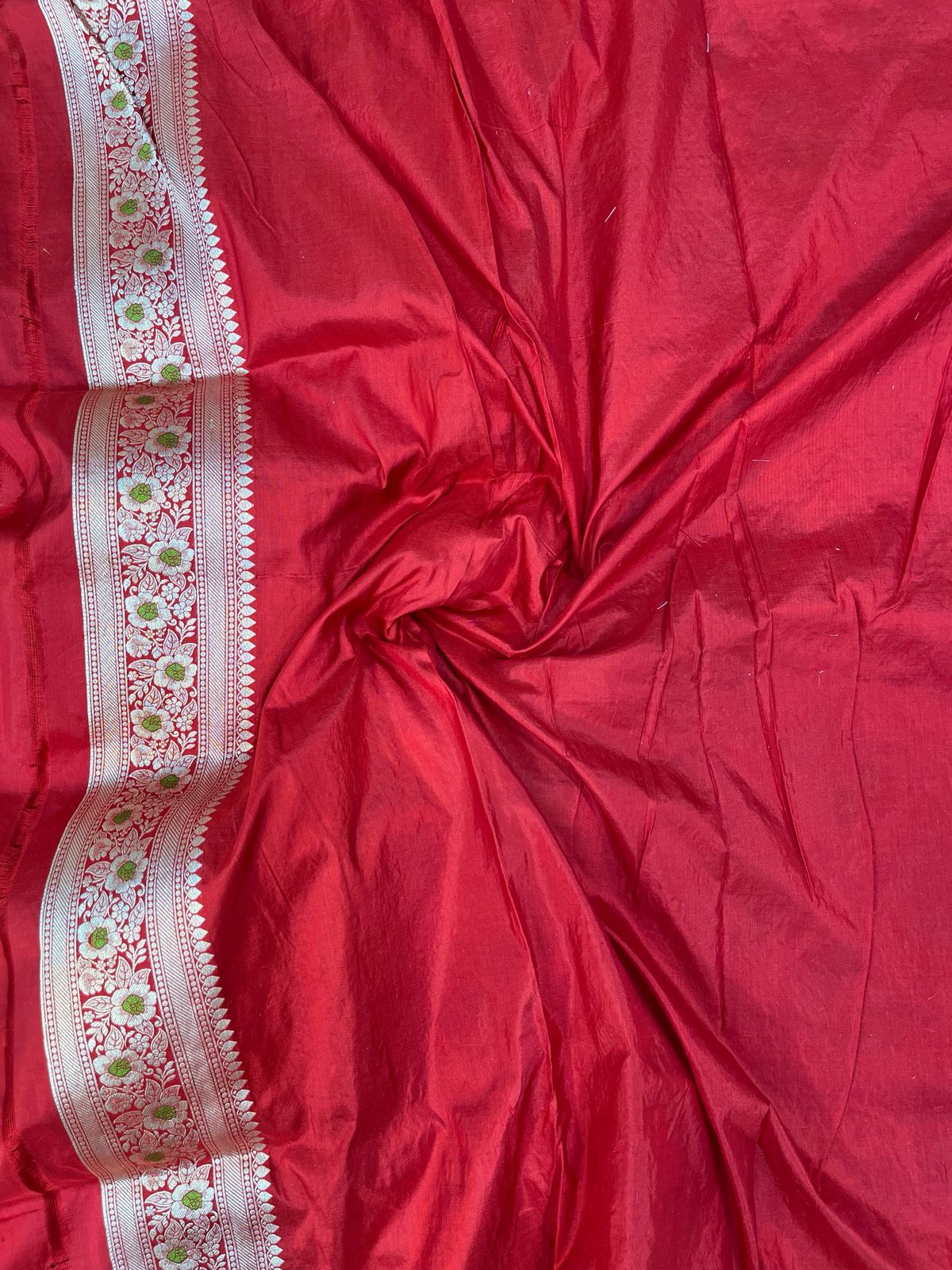 Bridal Sovereignty: Exquisite Pure Red Katan Silk Saree with Traditional Meenakari Floral Medallions