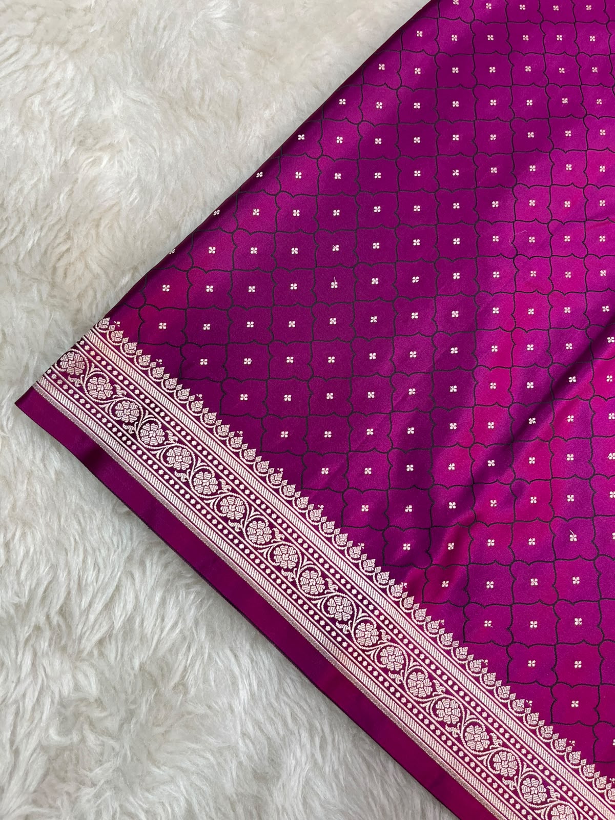 Vibrant Wine Banarasi Mashru Silk Saree | Fine Booti Work & Traditional Border