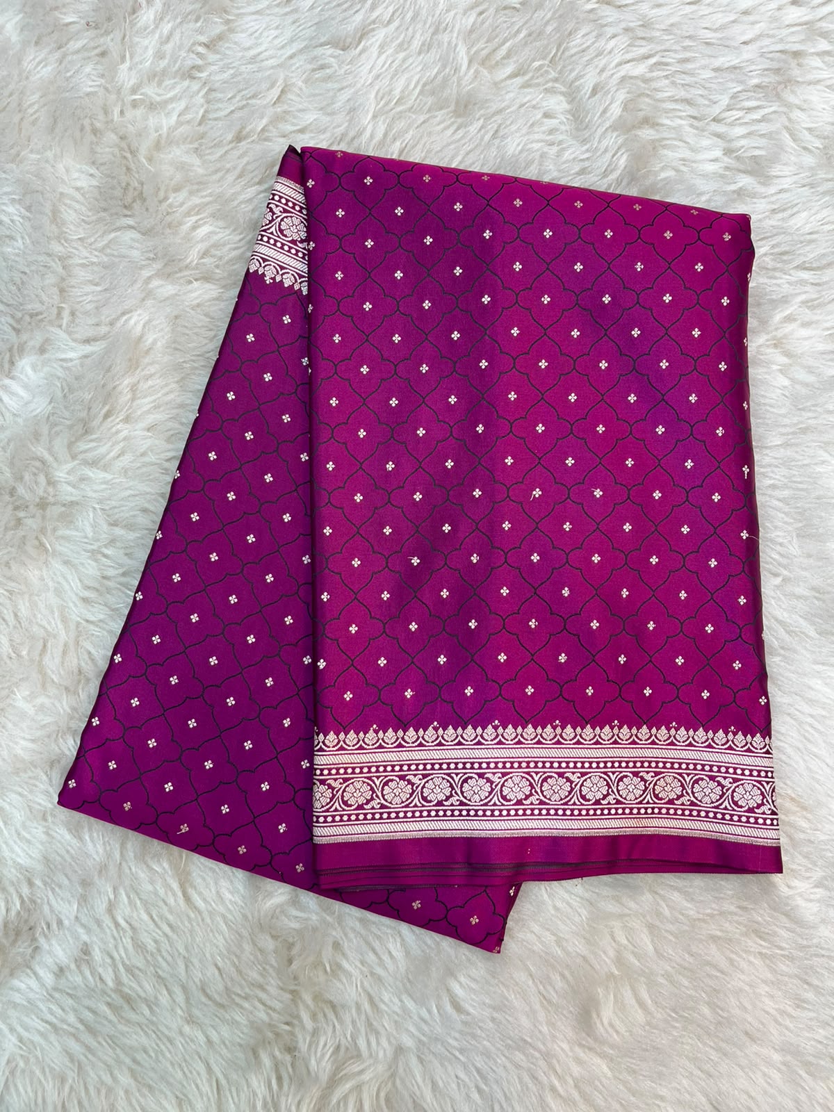 Vibrant Wine Banarasi Mashru Silk Saree | Fine Booti Work & Traditional Border