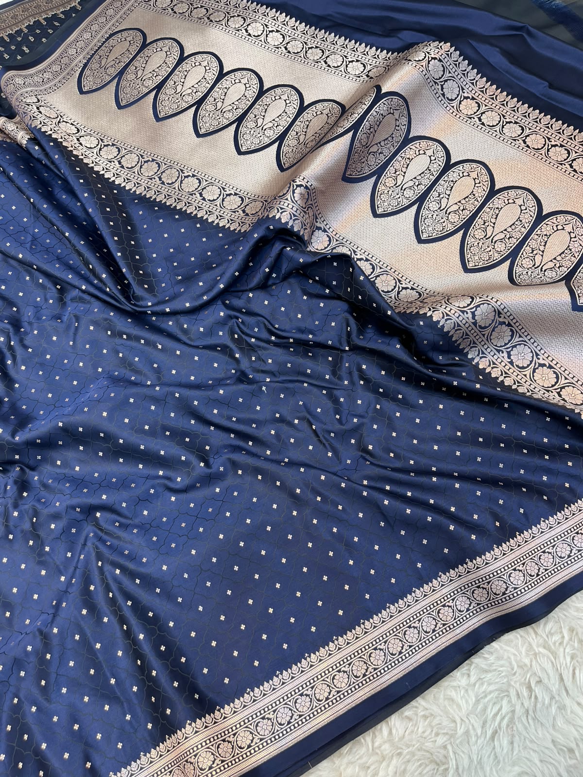 Midnight Blue Banarasi Mashru Silk Saree | Fine Booti Work & Traditional Border