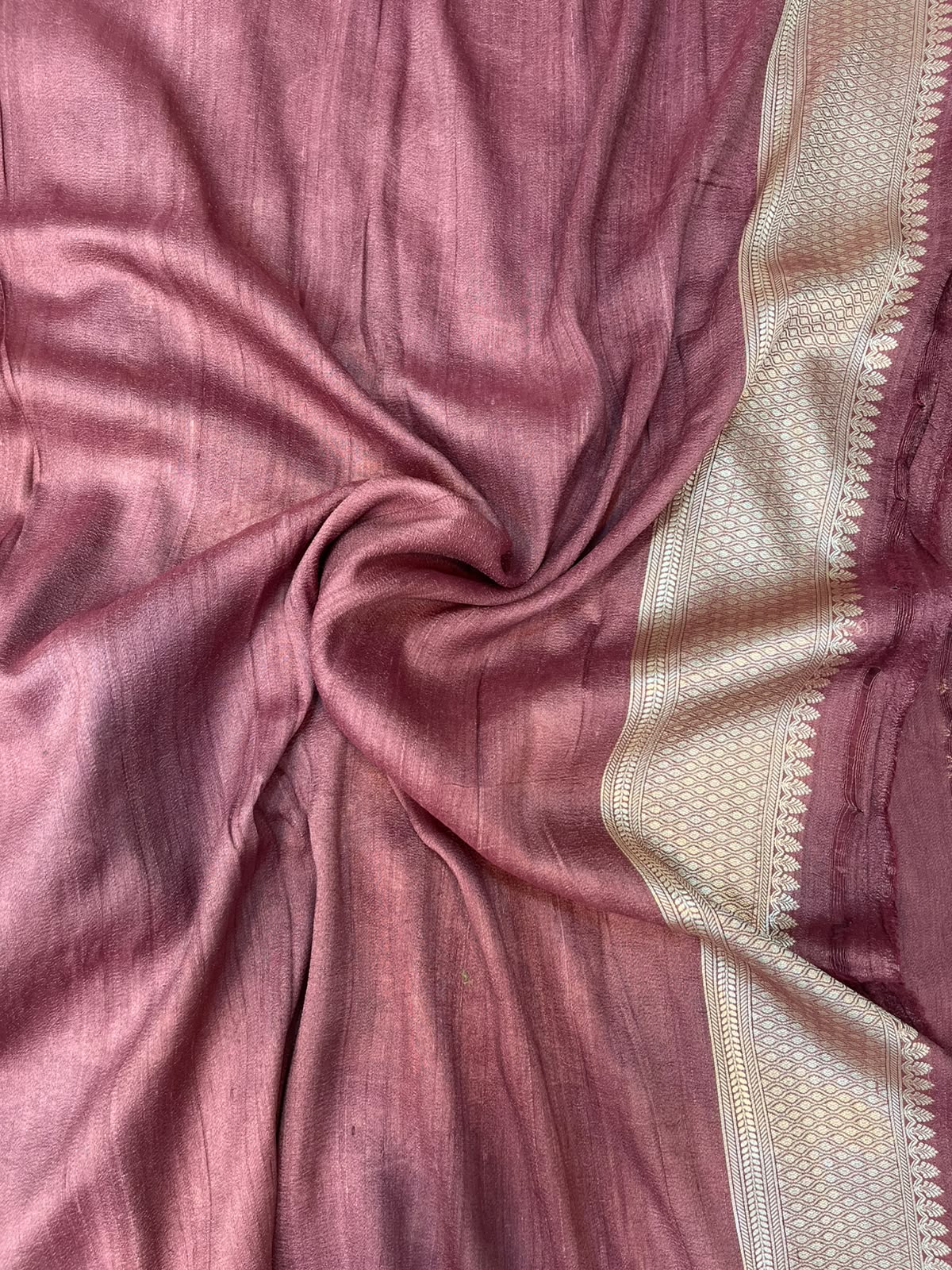 Plum Wine Handloom Pure Tussar Silk Banarasi Saree with Floral Jaal & Vivid Meenakari