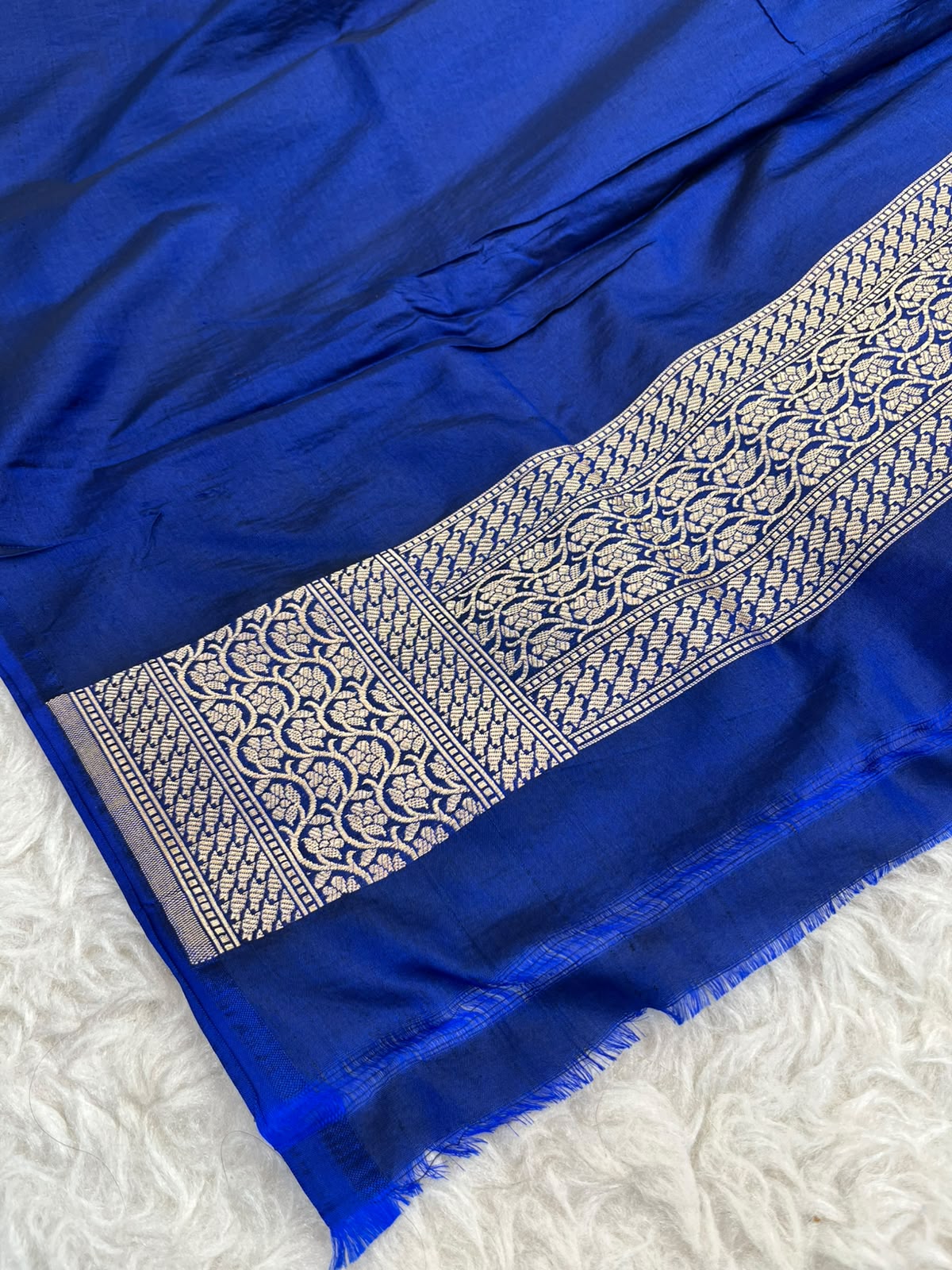 Royal Blue Pure Katan Silk Handloom Banarasi Rangkat Saree with Multicolor Floral Meenakari Jaal
