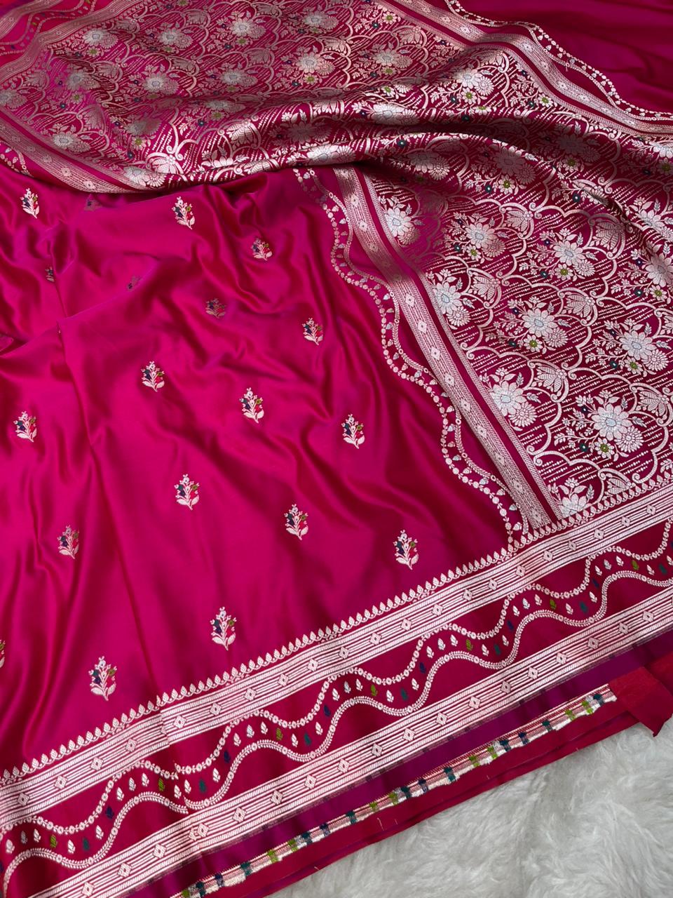 Vibrant Magenta Pink Mashru Silk Saree with Gold Zari Floral Bootis & Contemporary Wavy Border