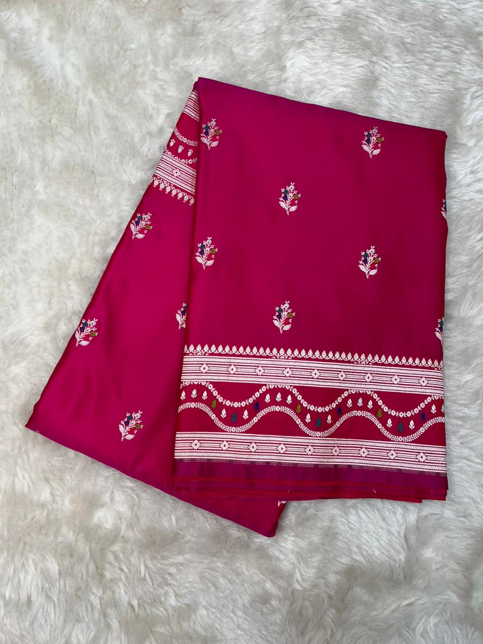 Vibrant Magenta Pink Mashru Silk Saree with Gold Zari Floral Bootis & Contemporary Wavy Border
